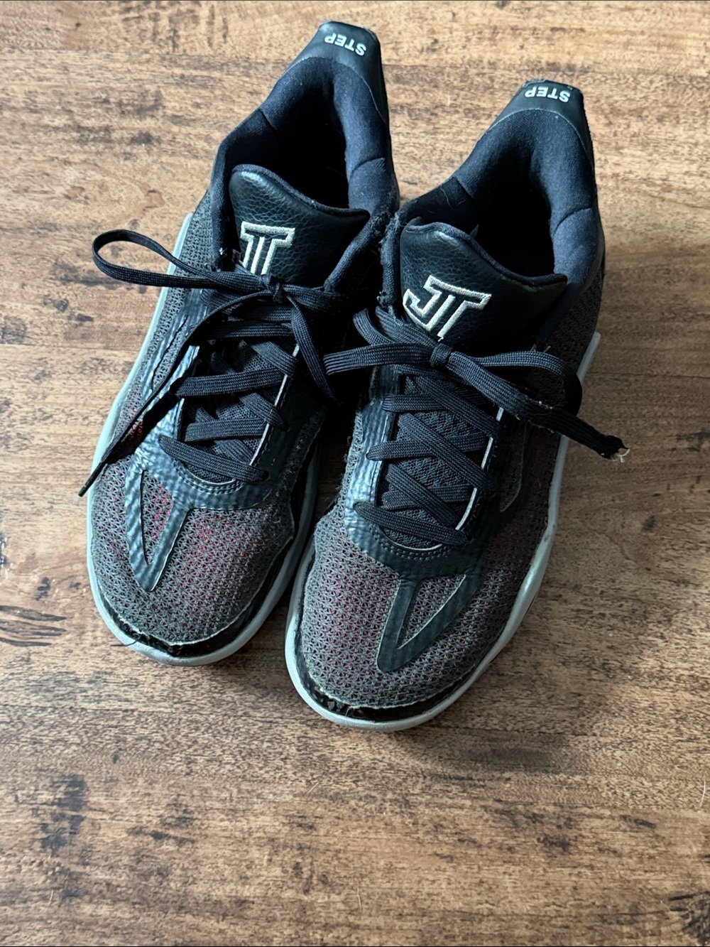 Kid’s Nike Air Jordan Black Athletic Running Shoes 6.5 years.